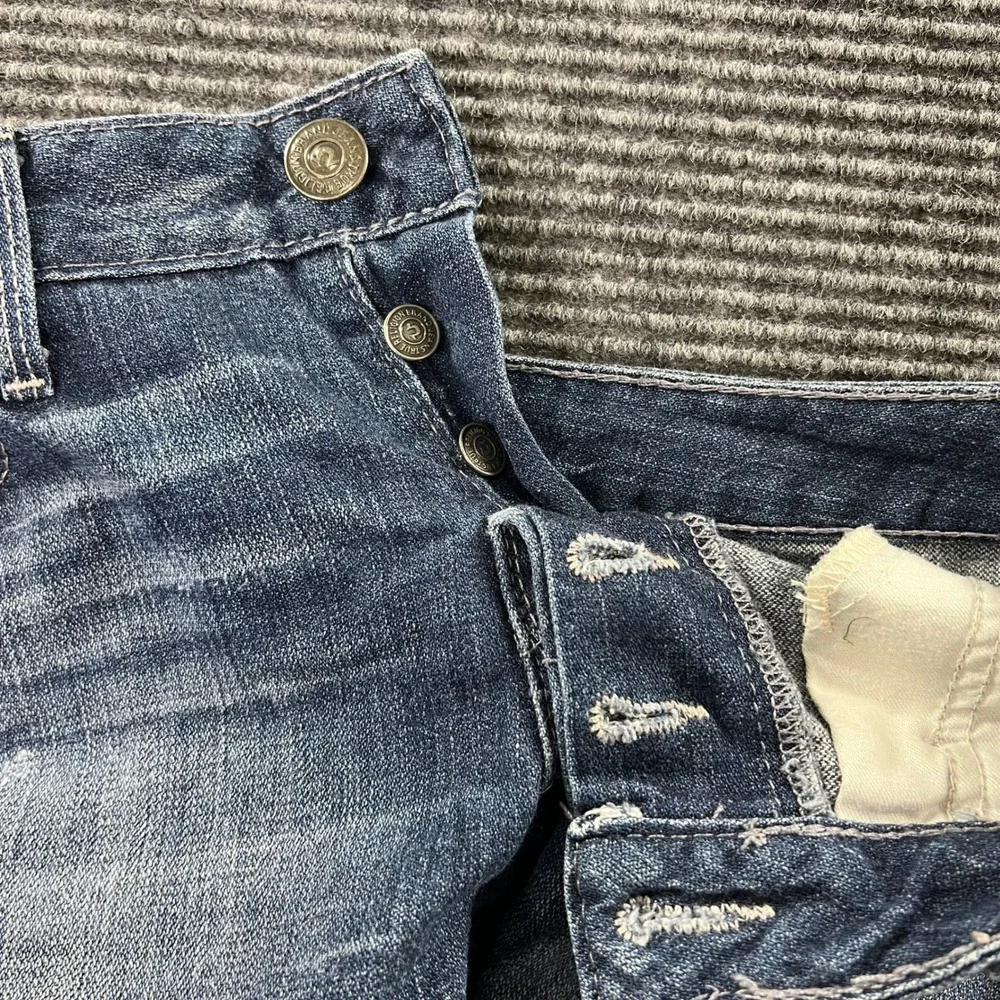 True Religion Jean Shorts 48 Ricky Relax Straight Light Wash Buddha Embroidered